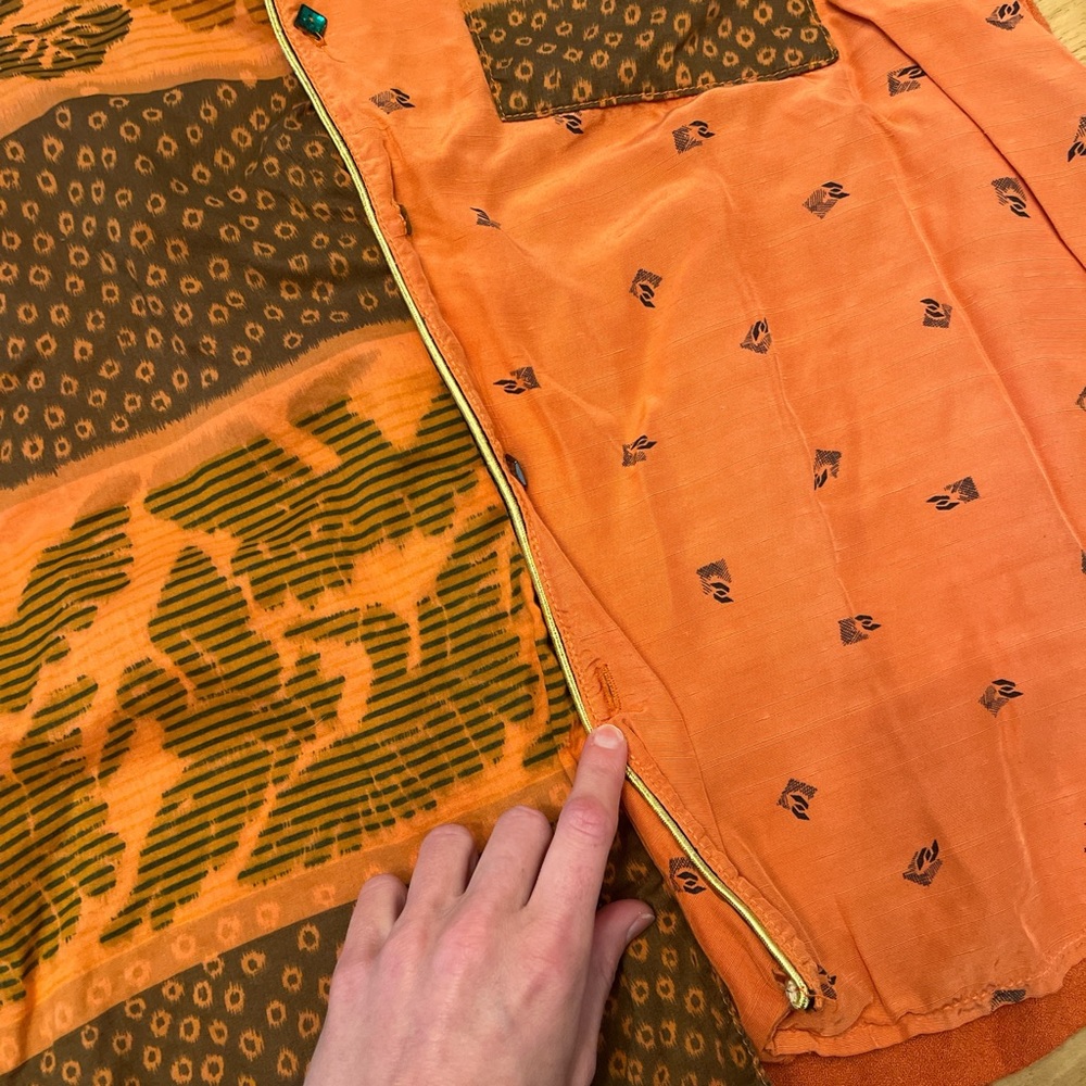 Vintage Orange And Brown Patterned Button Down Sh… - image 4